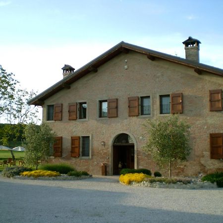 Agriturismo La Cascinetta ピエーヴェ・ディ・チェント エクステリア 写真