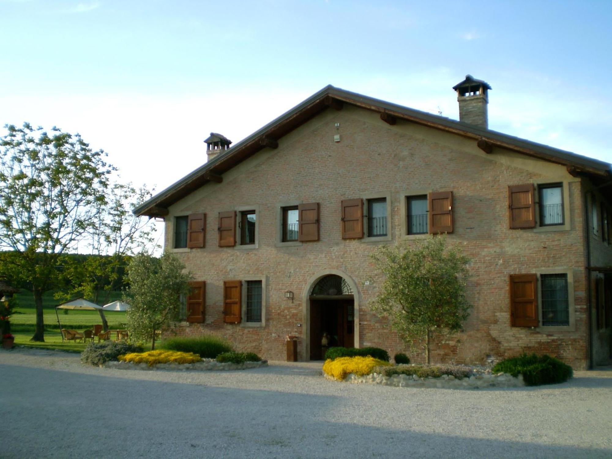 Agriturismo La Cascinetta ピエーヴェ・ディ・チェント エクステリア 写真
