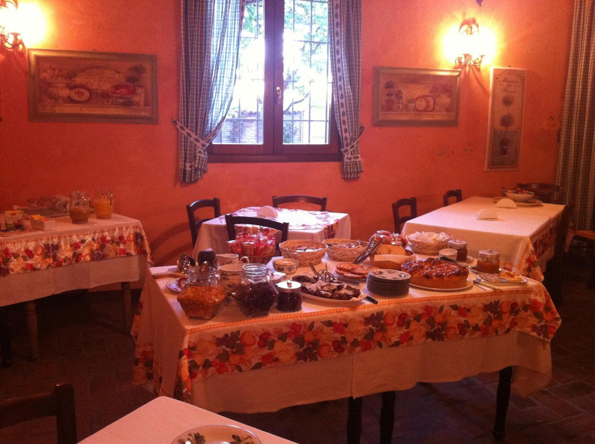 Agriturismo La Cascinetta ピエーヴェ・ディ・チェント エクステリア 写真
