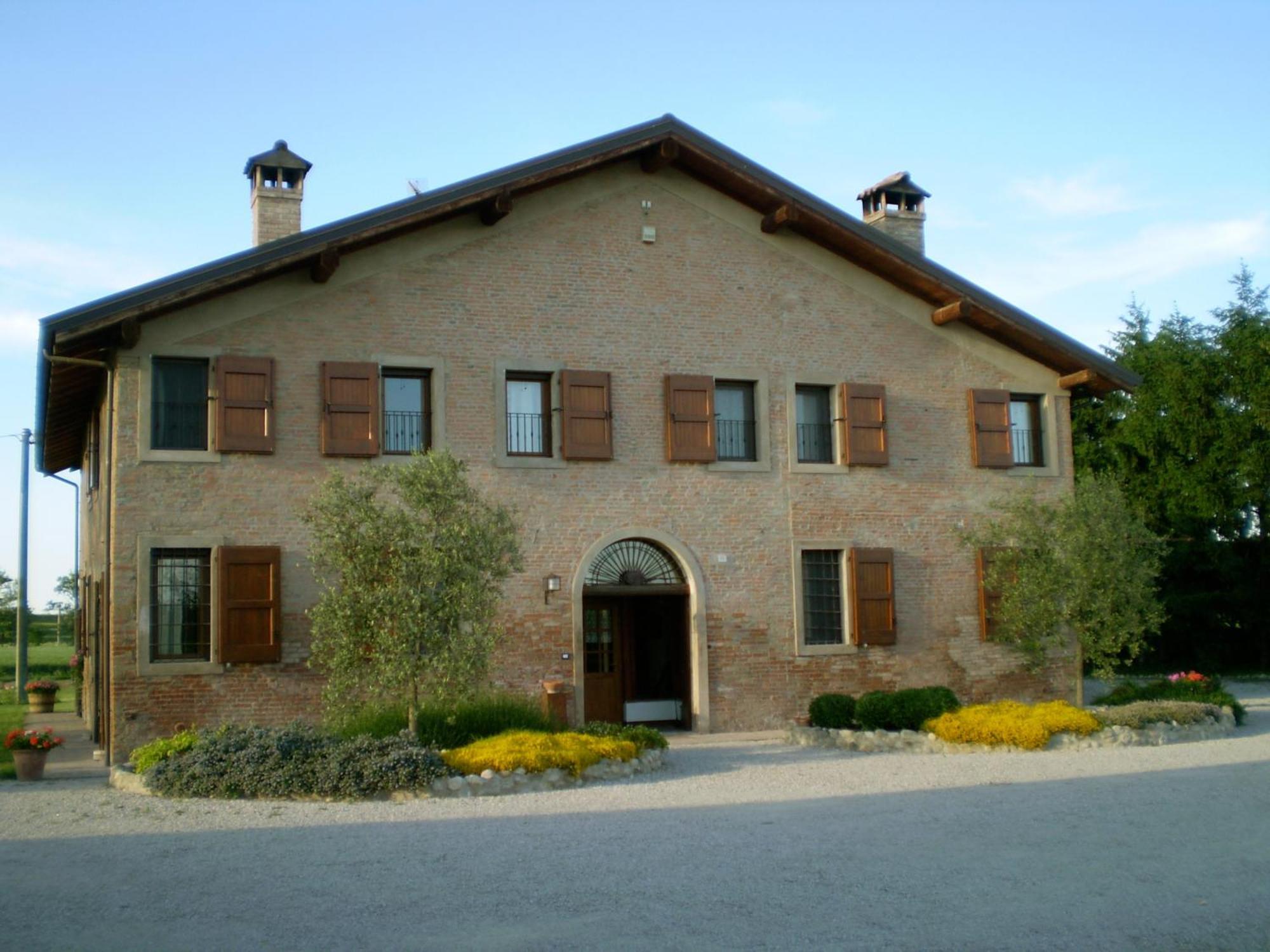 Agriturismo La Cascinetta ピエーヴェ・ディ・チェント エクステリア 写真