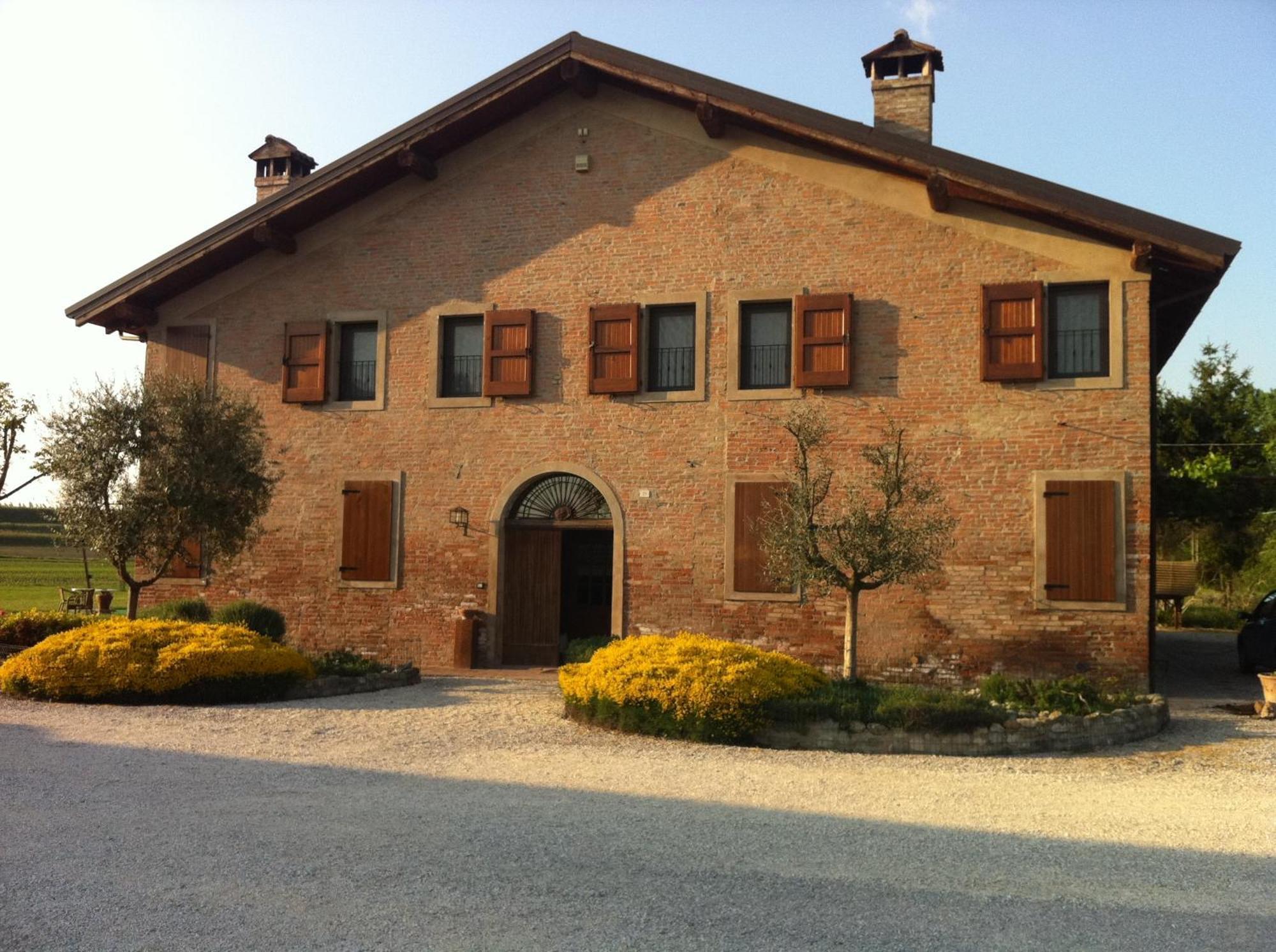 Agriturismo La Cascinetta ピエーヴェ・ディ・チェント エクステリア 写真