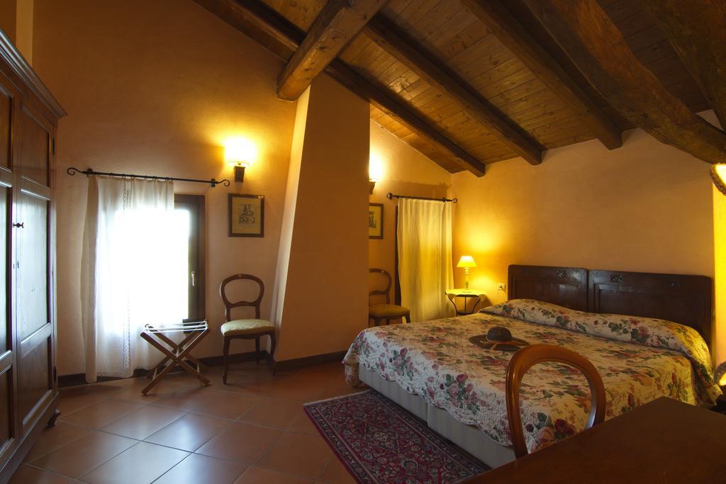 Agriturismo La Cascinetta ピエーヴェ・ディ・チェント エクステリア 写真