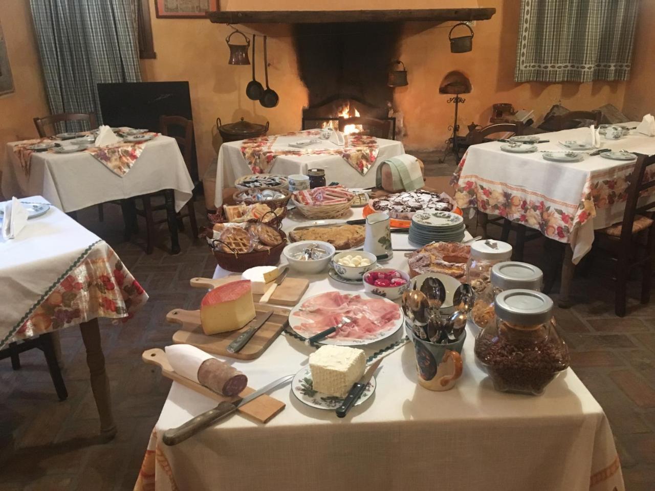 Agriturismo La Cascinetta ピエーヴェ・ディ・チェント エクステリア 写真